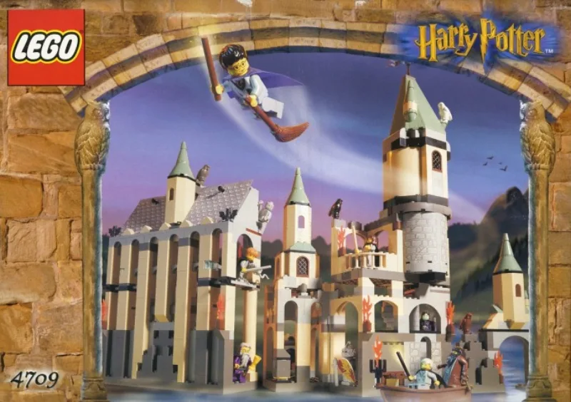 LEGO Hogwarts Castle (1st version) (4709)